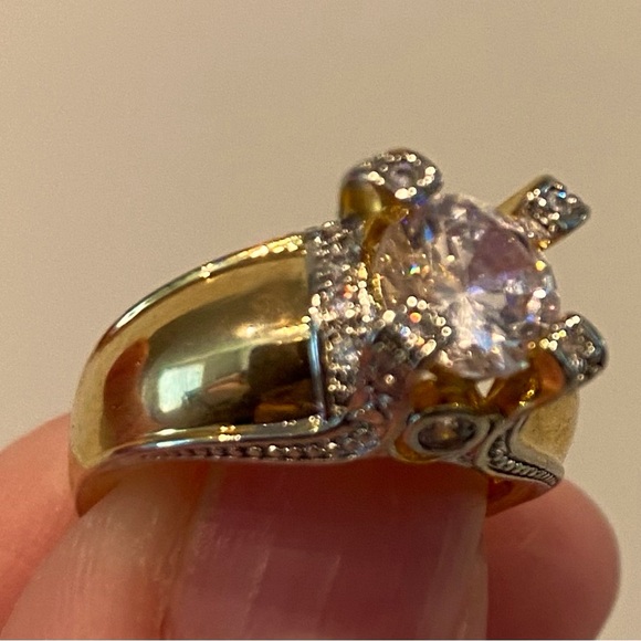 Women’s Gold Tone Cocktail Ring with Simulated Diamonds Size 6 - Picture 2 of 4